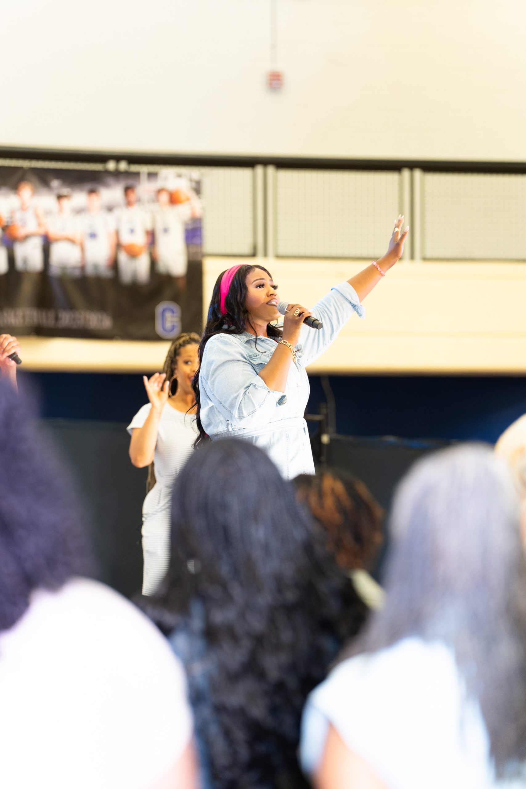 Worship at Eagles Nest Church